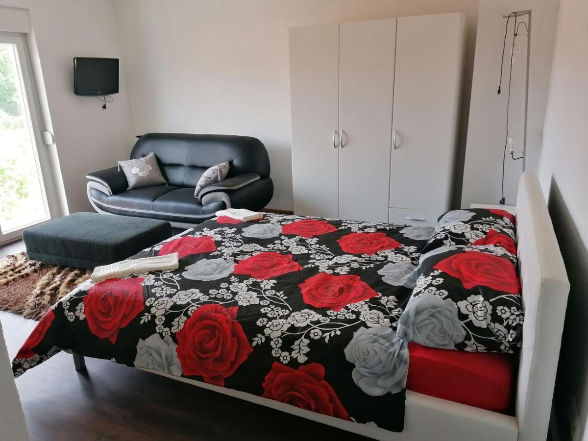 Apartmani Imamovic Dubrave Gornje Ngoại thất bức ảnh